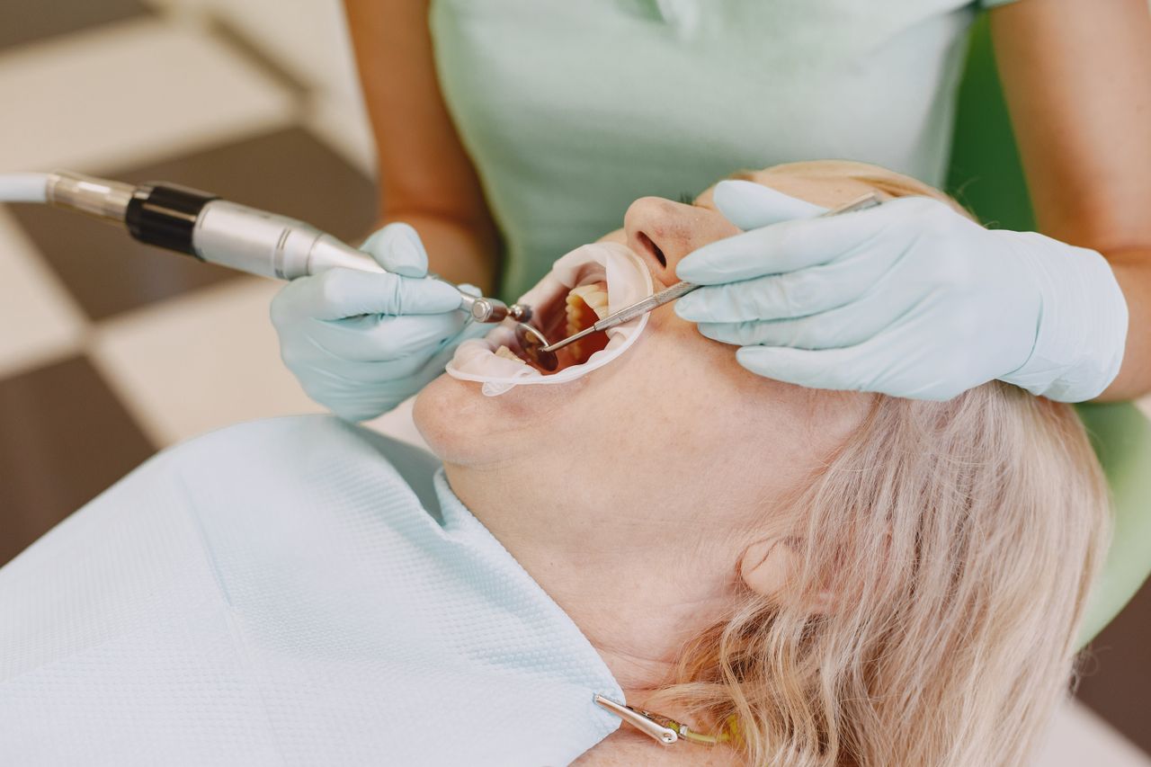 Reasons Families Should Schedule Dental Cleanings After Winter